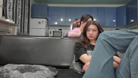 lizzi_muur online show from 03.12.25