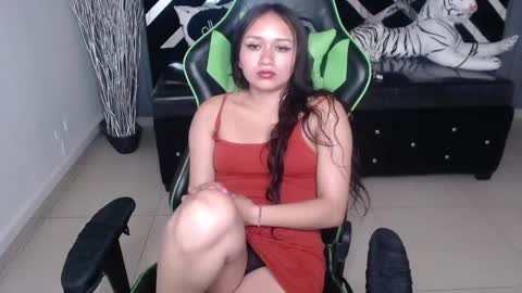 lizzie12_a online show from 02.18.25