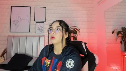  Lizzie  online show from 02.18.26