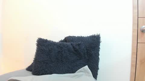 lizzie_williamss online show from 12.21.25