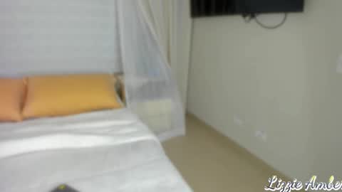 lizzieamber online show from 03.11.25