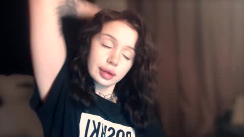 Snapshot of lizziesweety chatting on 01.16.25 liza liza liza online show from 01.16.25