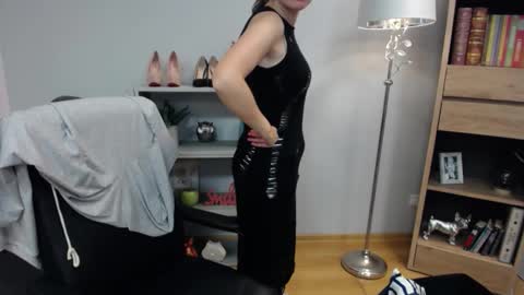 Lizzy online show from 10.17.25