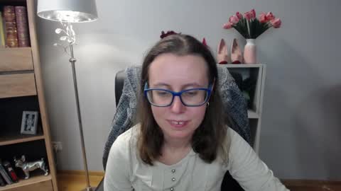 Lizzy online show from 12.22.25