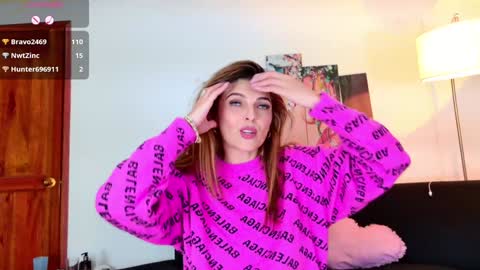 Snapshot of lizzymontana chatting on 01.02.25 Liz online show from 01.02.25