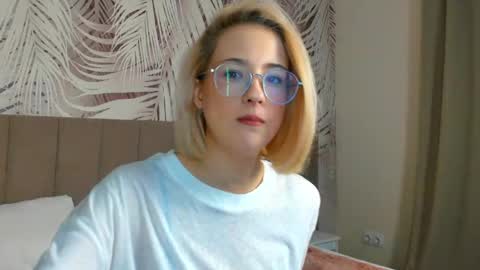 lizzysin online show from 04.16.26