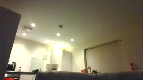 Leon online show from 03.01.25