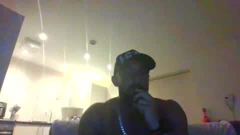 Leon online show from 09.12.25