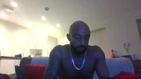 Leon online show from 11.29.25