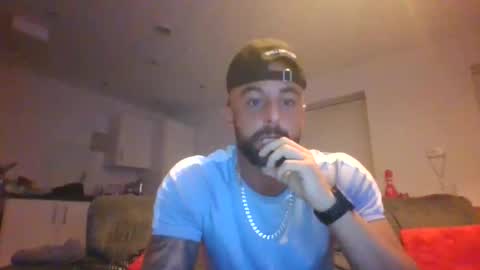 Leon online show from 12.17.25