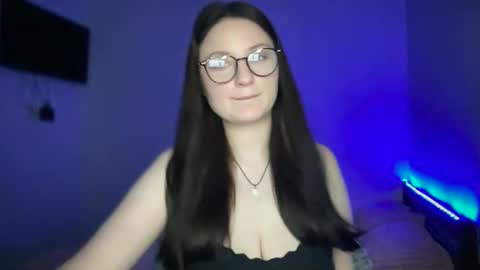 locaalis1 online show from 10.21.25