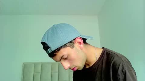 Snapshot of logaan_grey chatting on 01.11.26 logaan_grey online show from 01.11.26