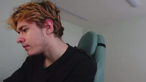 LOGAN FRASER online show from 11.02.25