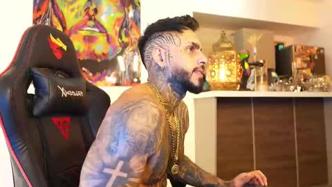 logan_hugh8 online show from 10.02.25