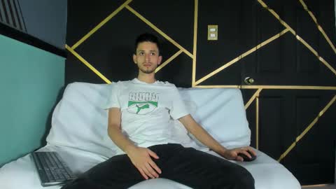 Logan Rogers online show from 09.24.25