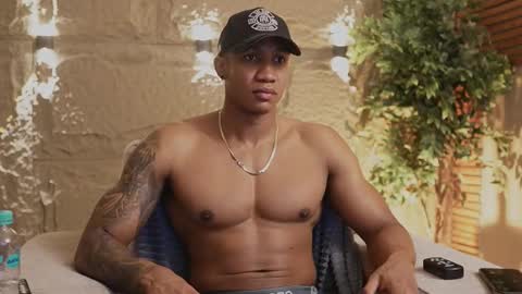 logan_varela online show from 11.15.25