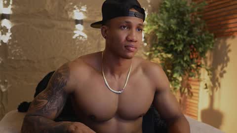 logan_varela online show from 11.21.25