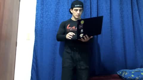 Snapshot of logan_x3 chatting on 12.17.24 Logan online show from 12.17.24