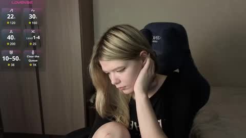 Logan and Katana online show from 12.01.25