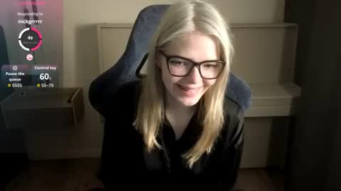 Snapshot of logandrive chatting on 08.09.26 Logan and Katana online show from 08.09.26
