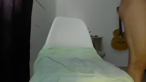 Snapshot of loganhot22 chatting on 01.02.25 Logan online show from 01.02.25