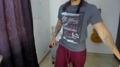 Snapshot of loganhot22 chatting on 01.05.25 Logan online show from 01.05.25