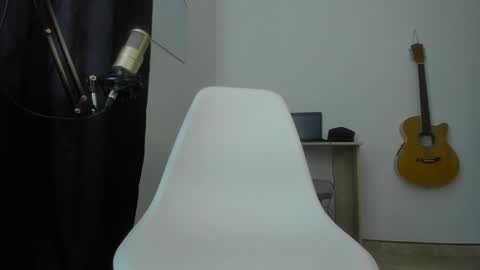 Snapshot of loganhot22 chatting on 01.12.25 Logan online show from 01.12.25