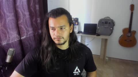 Snapshot of loganhot22 chatting on 01.19.25 Logan online show from 01.19.25