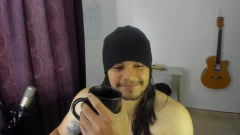 Snapshot of loganhot22 chatting on 03.10.25 Logan online show from 03.10.25