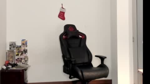 Snapshot of logannick chatting on 01.03.25 Logan online show from 01.03.25