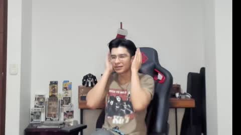 Snapshot of logannick chatting on 01.14.25 Logan online show from 01.14.25