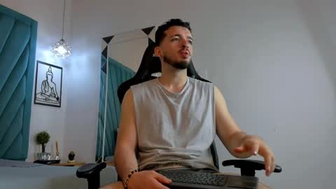 Logan Wolf online show from 04.04.26