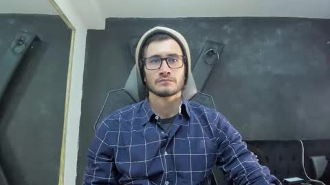 Loggan online show from 10.04.25