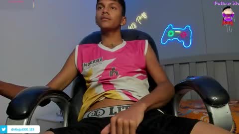 LOUIS online show from 09.15.25