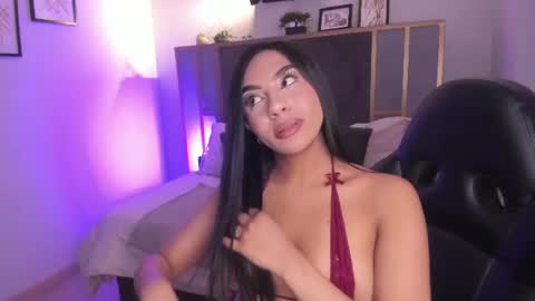 Snapshot of lola_12_ chatting on 06.17.26 Lola online show from 06.17.26