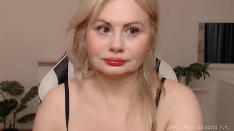  Lola  online show from 10.07.25