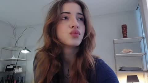 Snapshot of lola_dinky chatting on 06.03.26 Lola online show from 06.03.26