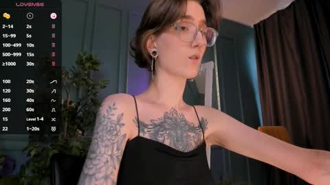 Lola online show from 03.08.25