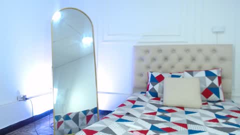 Snapshot of lola_red956680 chatting on 12.18.25 lola red online show from 12.18.25