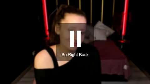 Snapshot of lola_weeks chatting on 06.29.26 Lola online show from 06.29.26