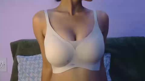 lolaa online show from 03.11.26