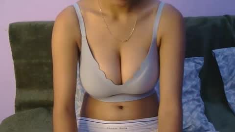lolaa online show from 03.20.26
