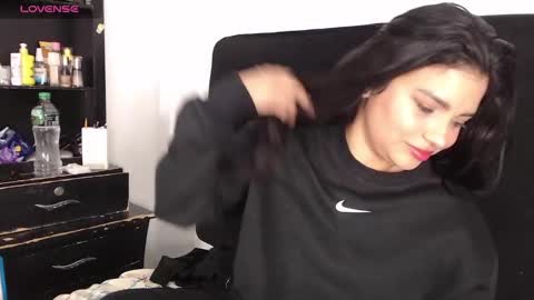 lolaa_staars online show from 01.10.25