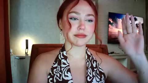Snapshot of lolaamint_ chatting on 06.13.26 LolaaMint online show from 06.13.26