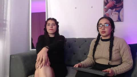 lolaandcamille online show from 03.06.25