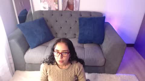 lolaandcamille online show from 03.11.25