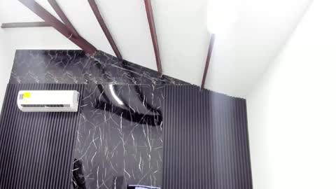 Lola Angel online show from 11.21.25