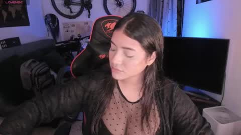 lolaasmith_21 online show from 03.02.26