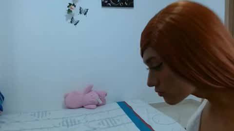 Snapshot of lolabloomx chatting on 11.06.25 lolabloomx online show from 11.06.25