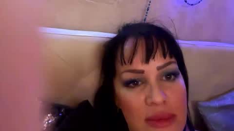 Lolaley2 online show from 01.19.25